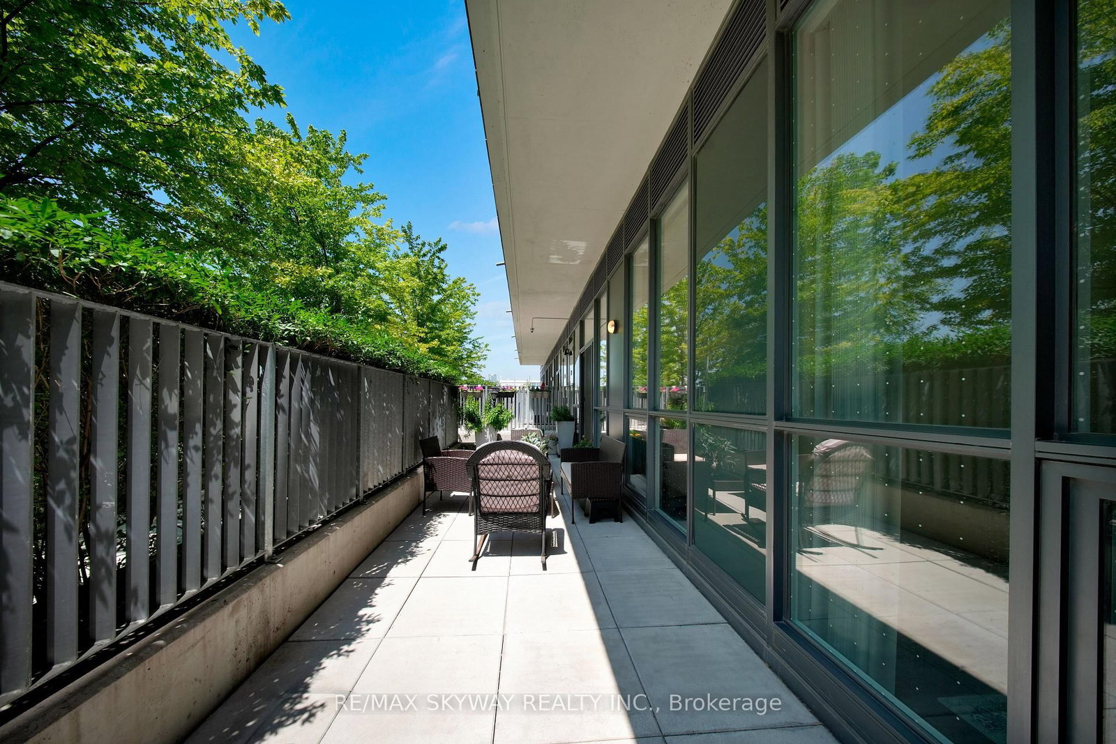 6 sonic Way • #103 • Toronto, ON photo 22