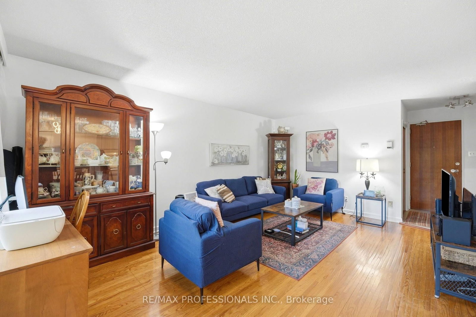 48 Three Valleys Drive • #12 • Toronto, ON photo 12