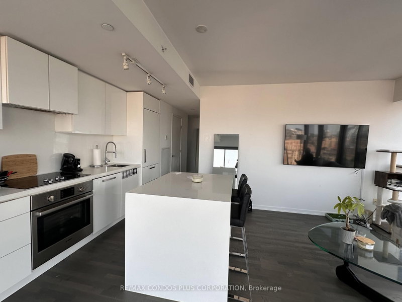 2102 - 60 Colborne Street