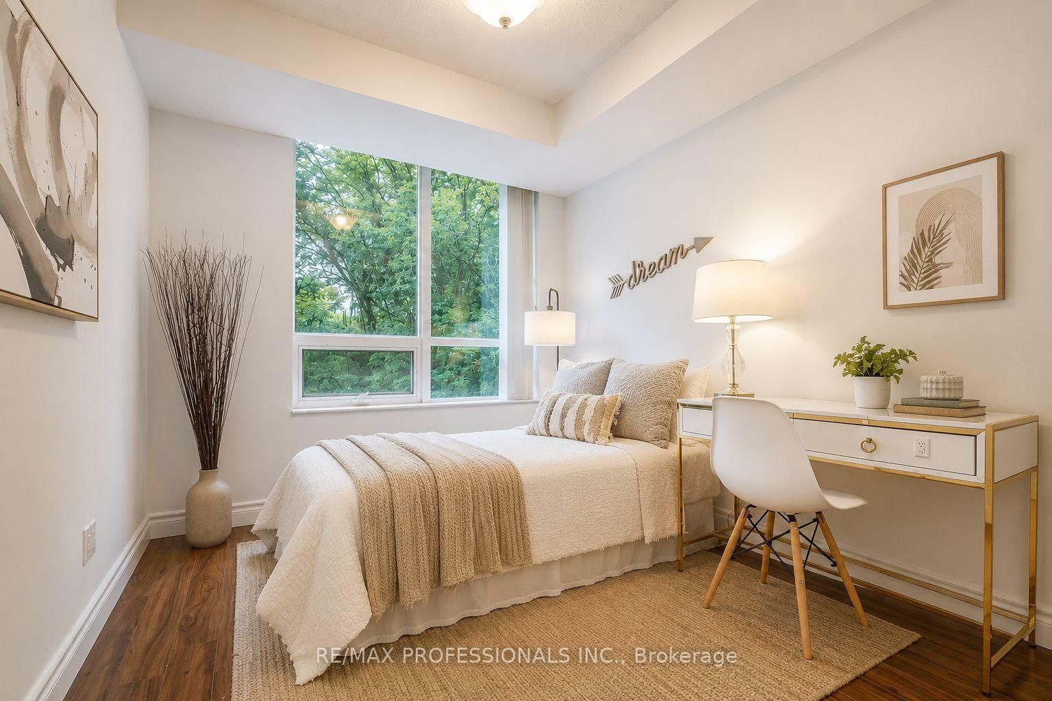 305-18 William Carson Crescent, Toronto, ON, photo 2