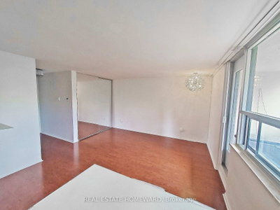 Unit 707 — 40 Homewood Avenue — photo 6