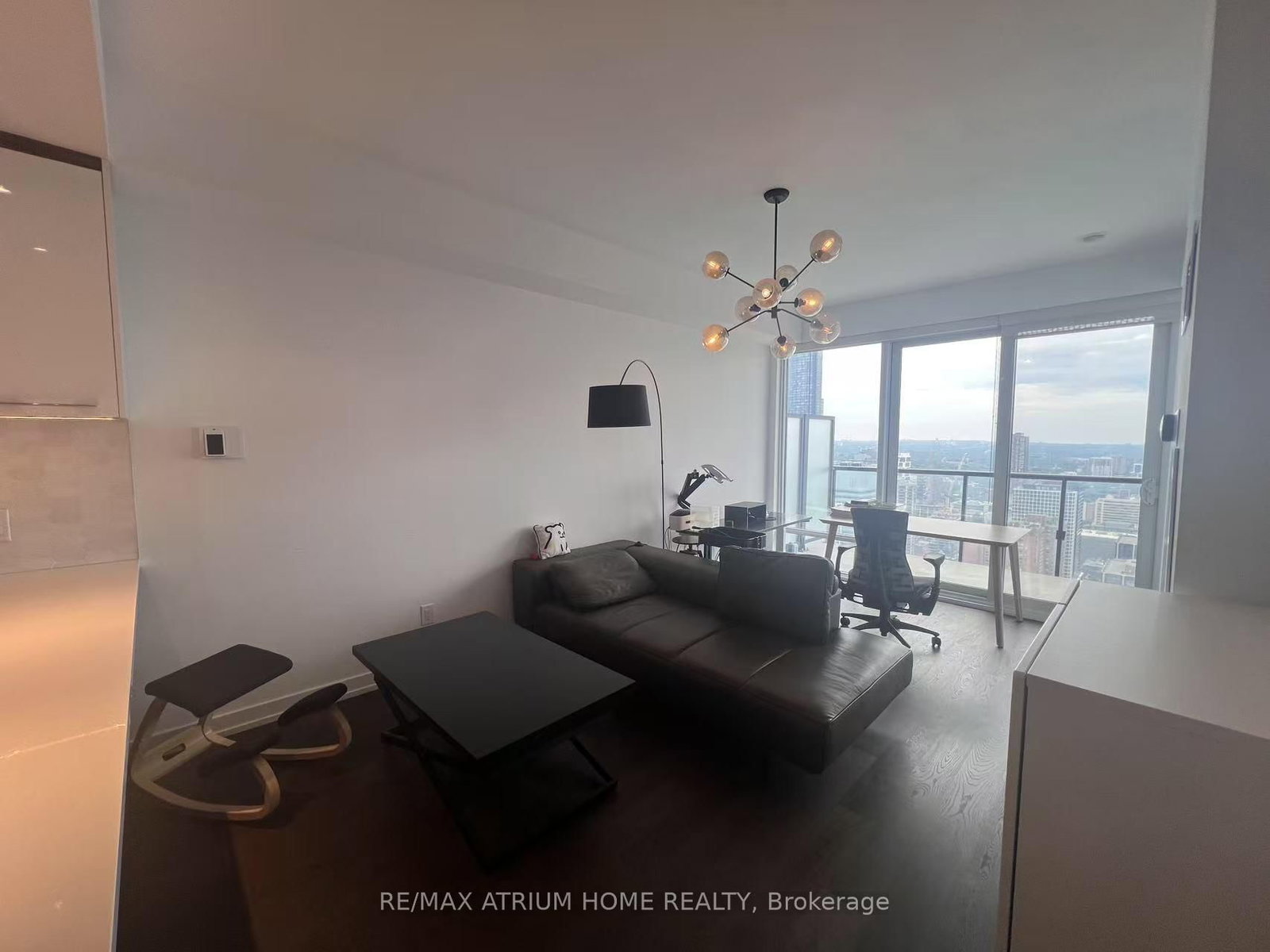 3606-488 University Avenue, Toronto, ON, photo 2