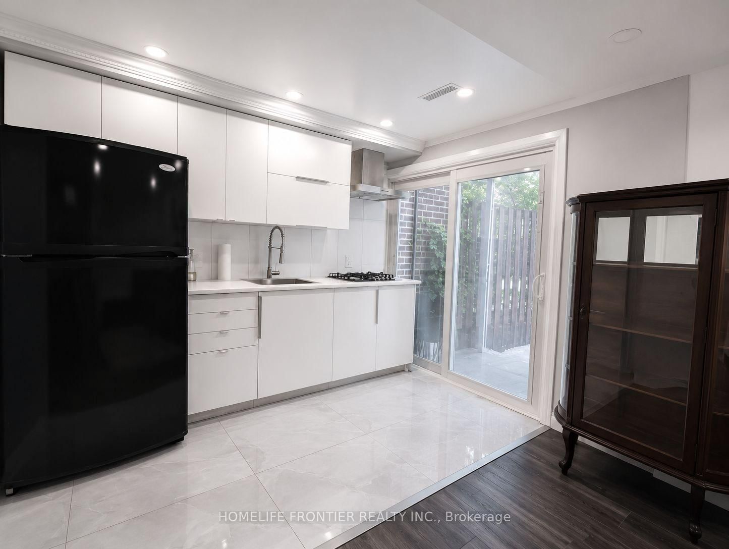 5-49 Red Robin Way, Toronto, ON
