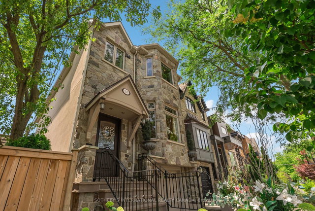 209 Douglas Avenue