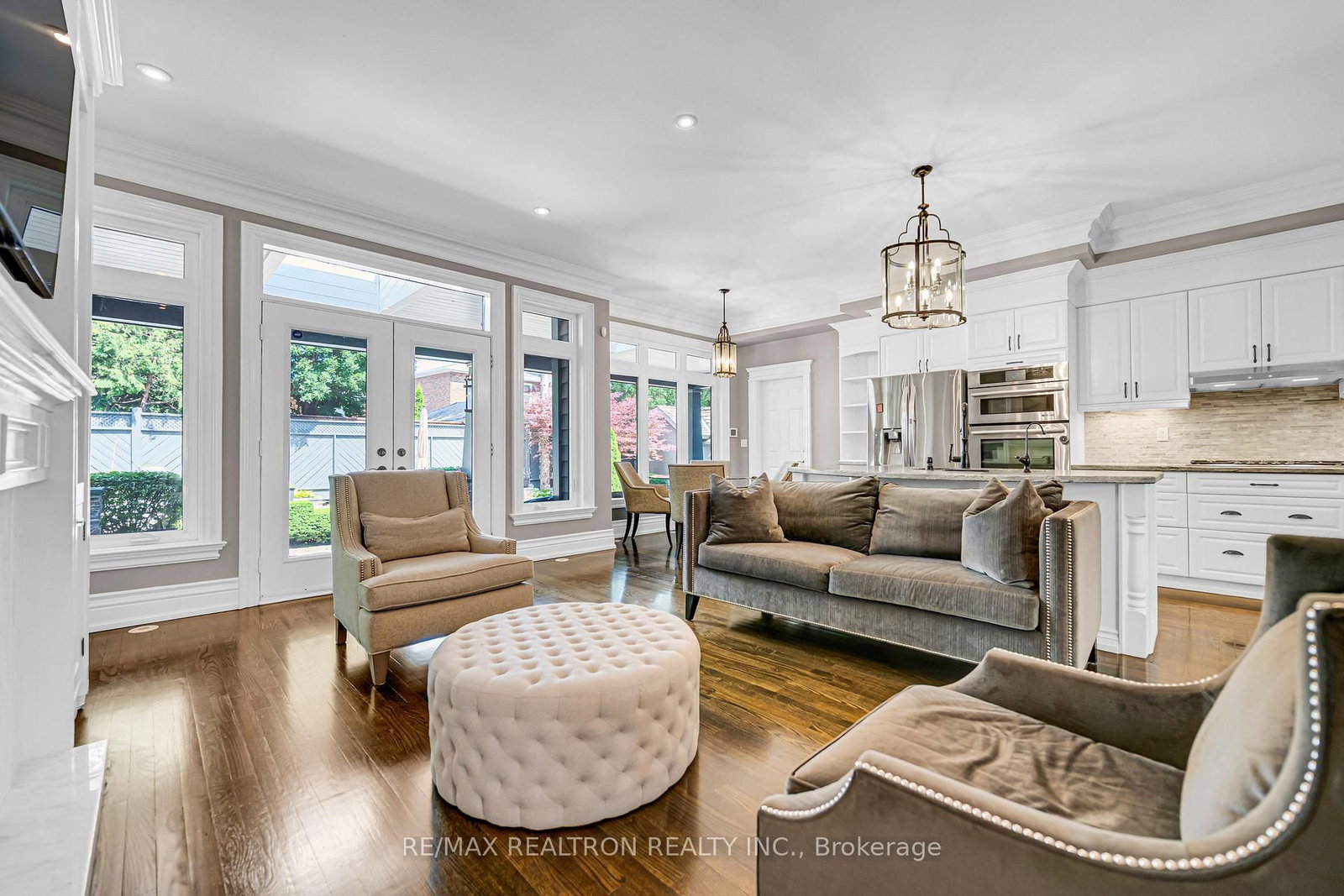 37 Stuart Crescent • Toronto, ON photo 28