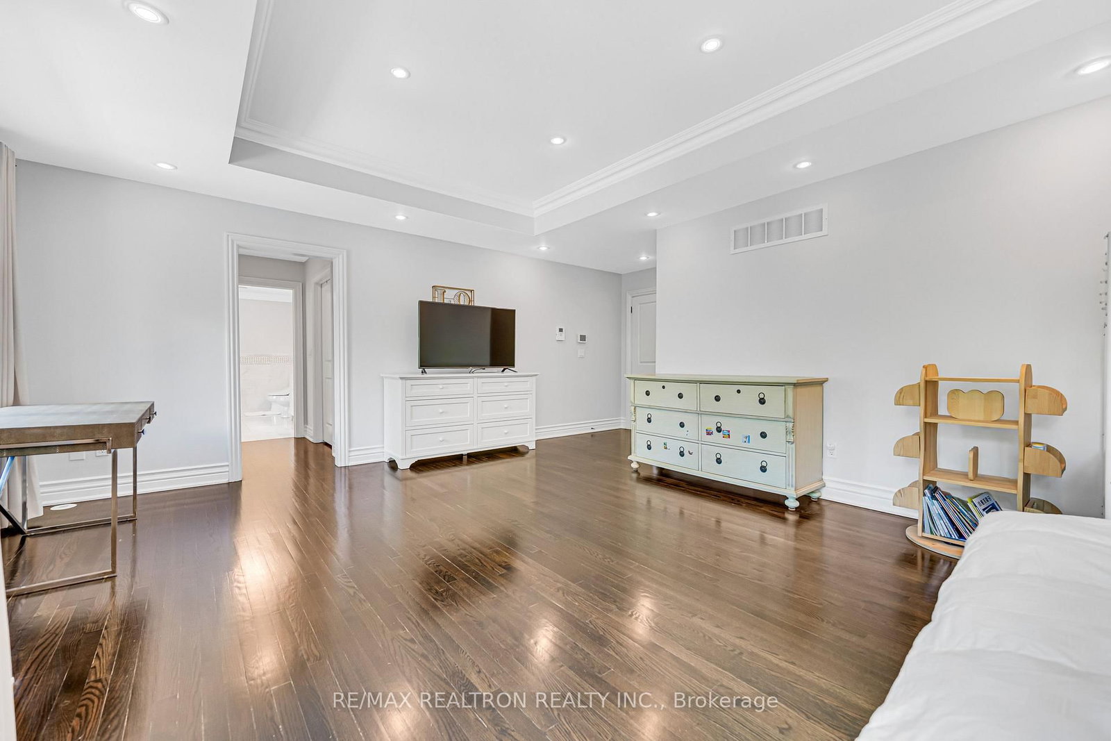 37 Stuart Crescent • Toronto, ON photo 48