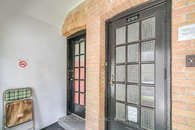 Upper - 20 Acacia Road