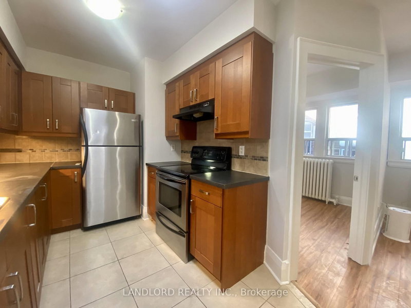 E - 341 St Clair Avenue W