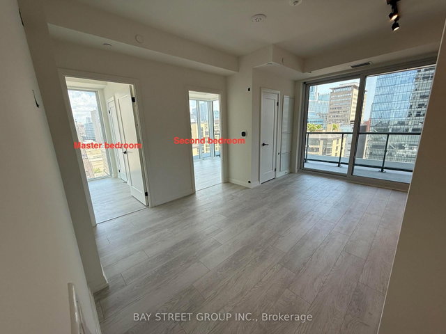 1503 - 280 Dundas Street W