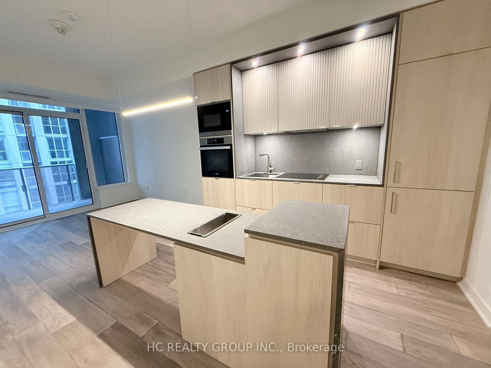 1507-11 Yorkville Avenue, Toronto, ON, photo 4