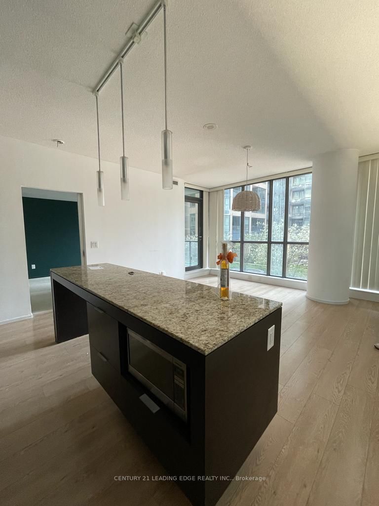 302-8 Charlotte Street, Toronto, ON, photo 5