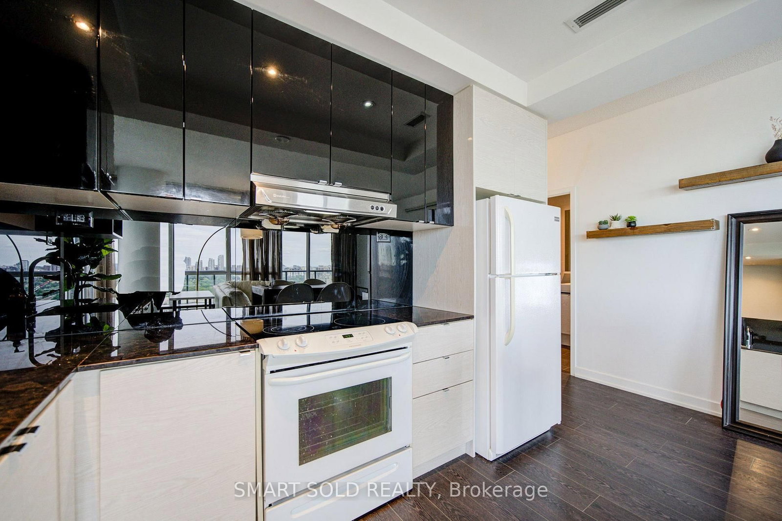 121 Mcmahon Drive • #3208 • Toronto, ON photo 10
