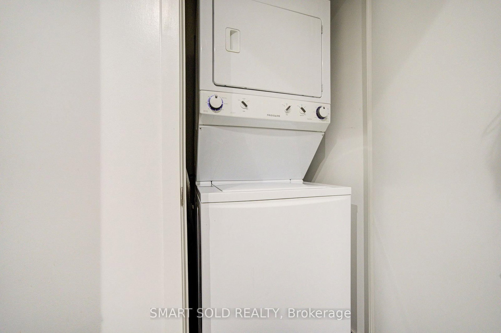 121 Mcmahon Drive • #3208 • Toronto, ON photo 33