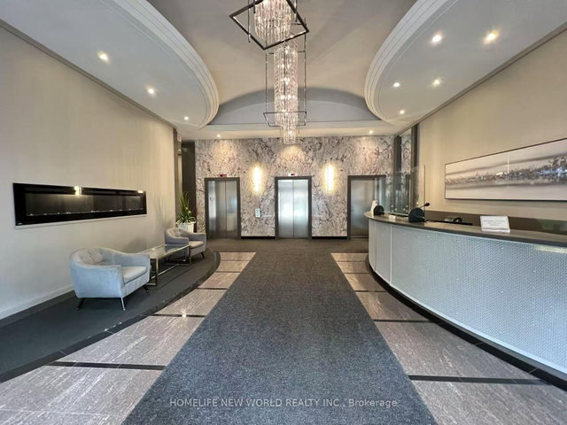 513 - 555 Yonge Street