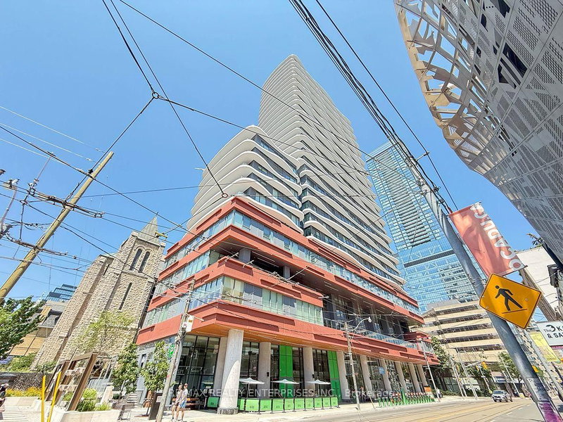 home for lease on 514-280 Dundas Street W