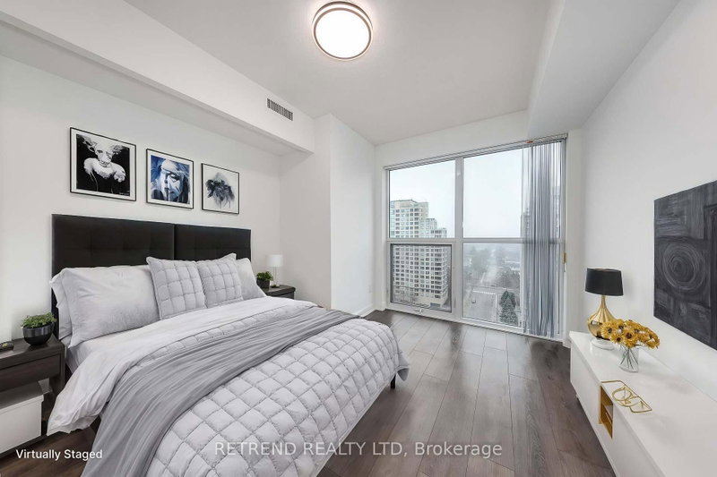 5168 yonge St photo 4