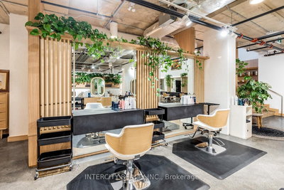Unit 102 — 277 Davenport Road — more photos