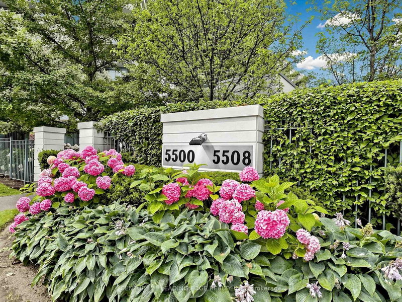 1610 - 5500 Yonge Street