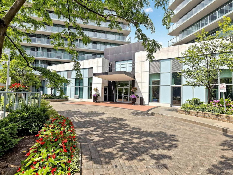 1610 - 5500 Yonge Street