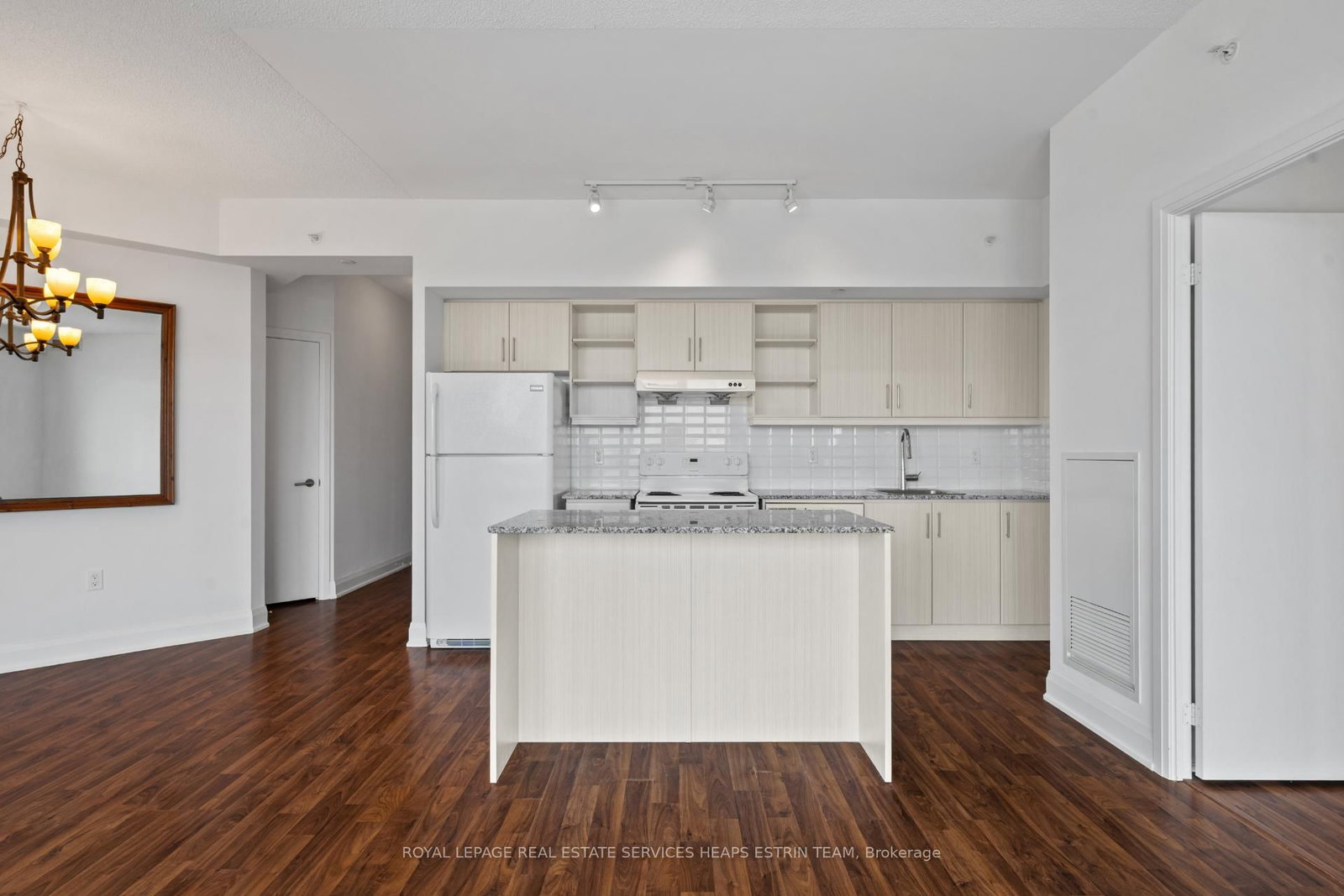 160 Vanderhoof Avenue • #913 • Toronto, ON photo 13