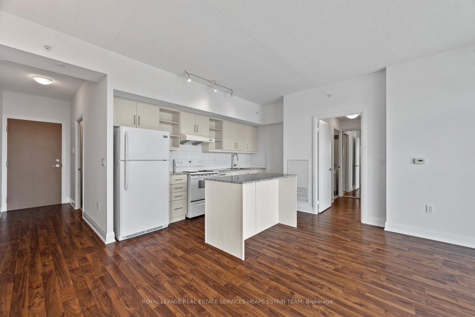 160 Vanderhoof Avenue • #913 • Toronto, ON photo 15