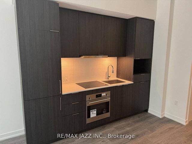 334 - 7 Golden Lion Heights