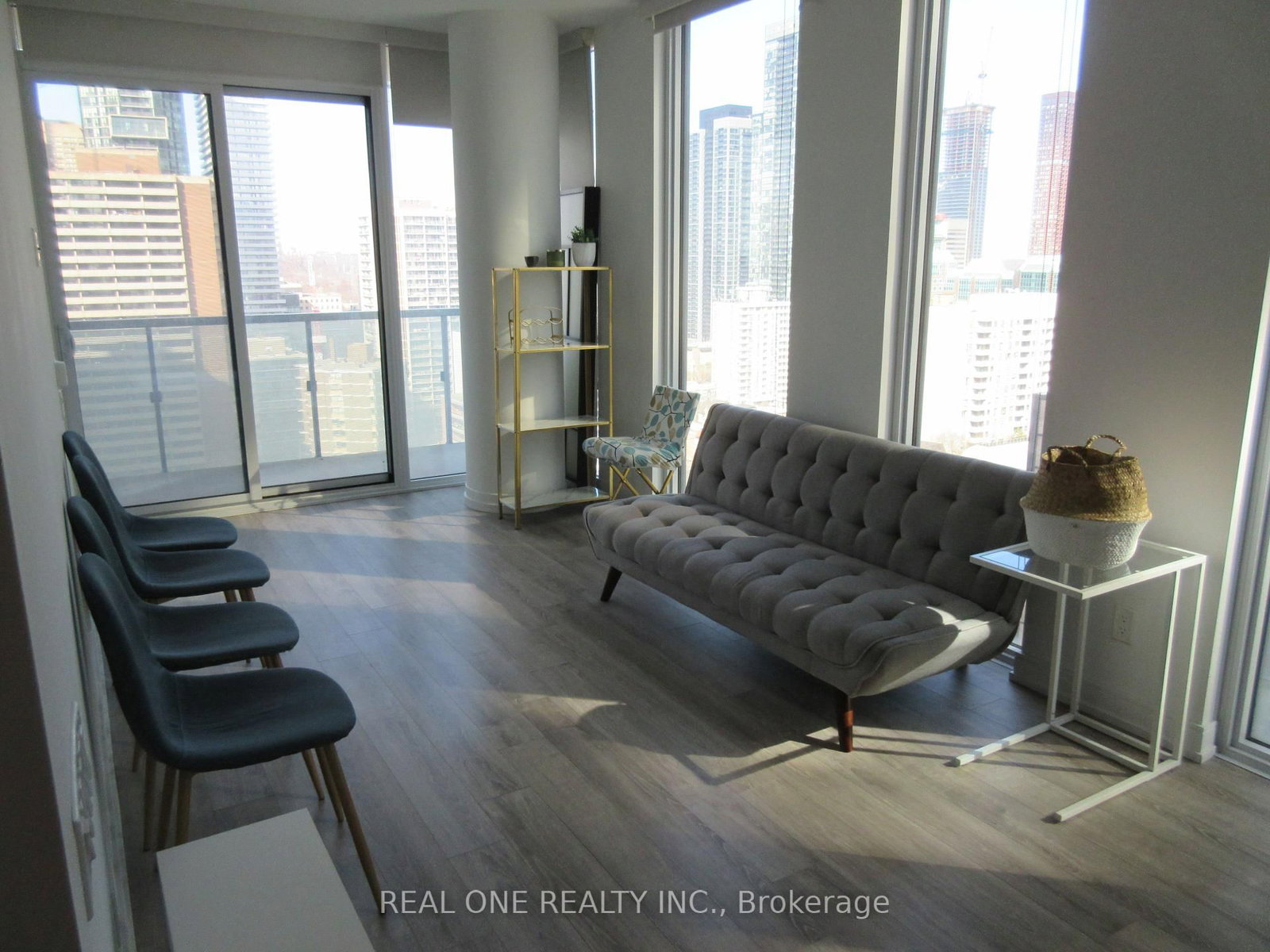 2207-28 Wellesley Street, Toronto, ON, photo 5