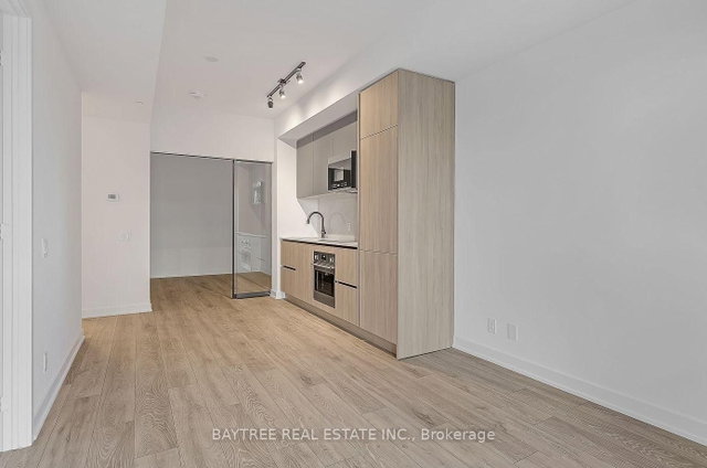 3101 - 108 Peter Street