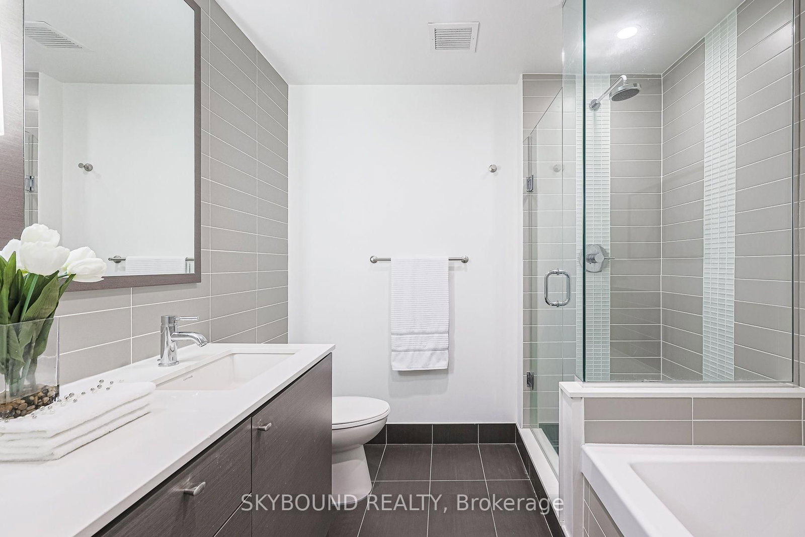 55 E Front Street • #422 • Toronto, ON photo 21