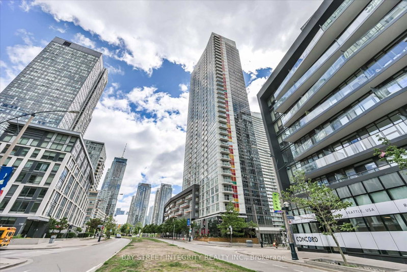 1202 - 85 Queens Wharf Road