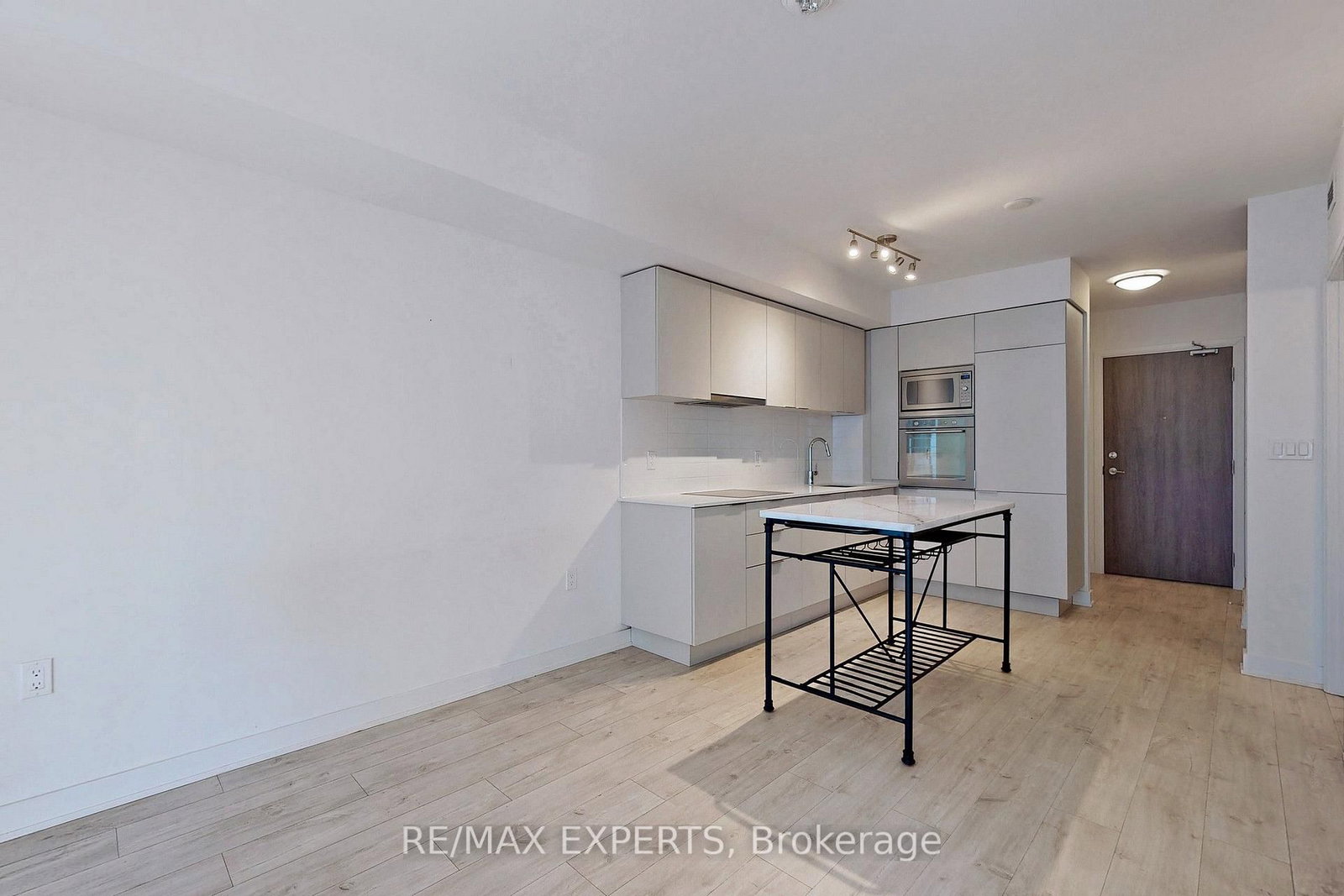 27 Bathurst Street • #1114 • Toronto, ON photo 12