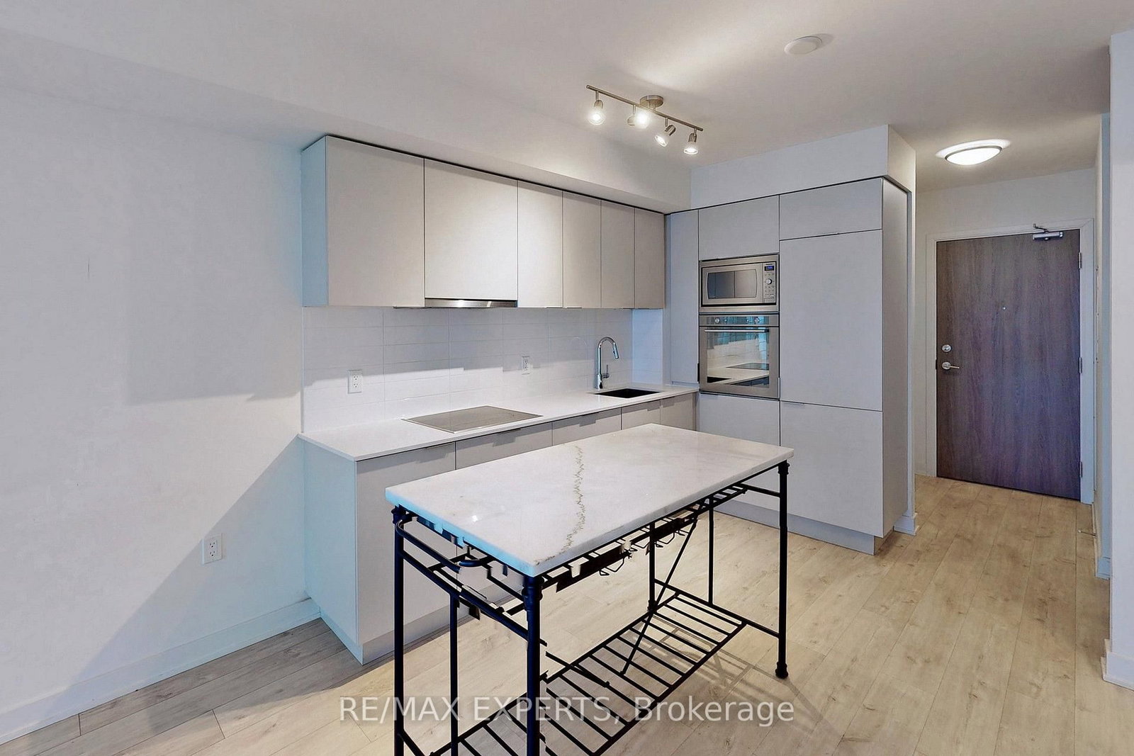 27 Bathurst Street • #1114 • Toronto, ON photo 14