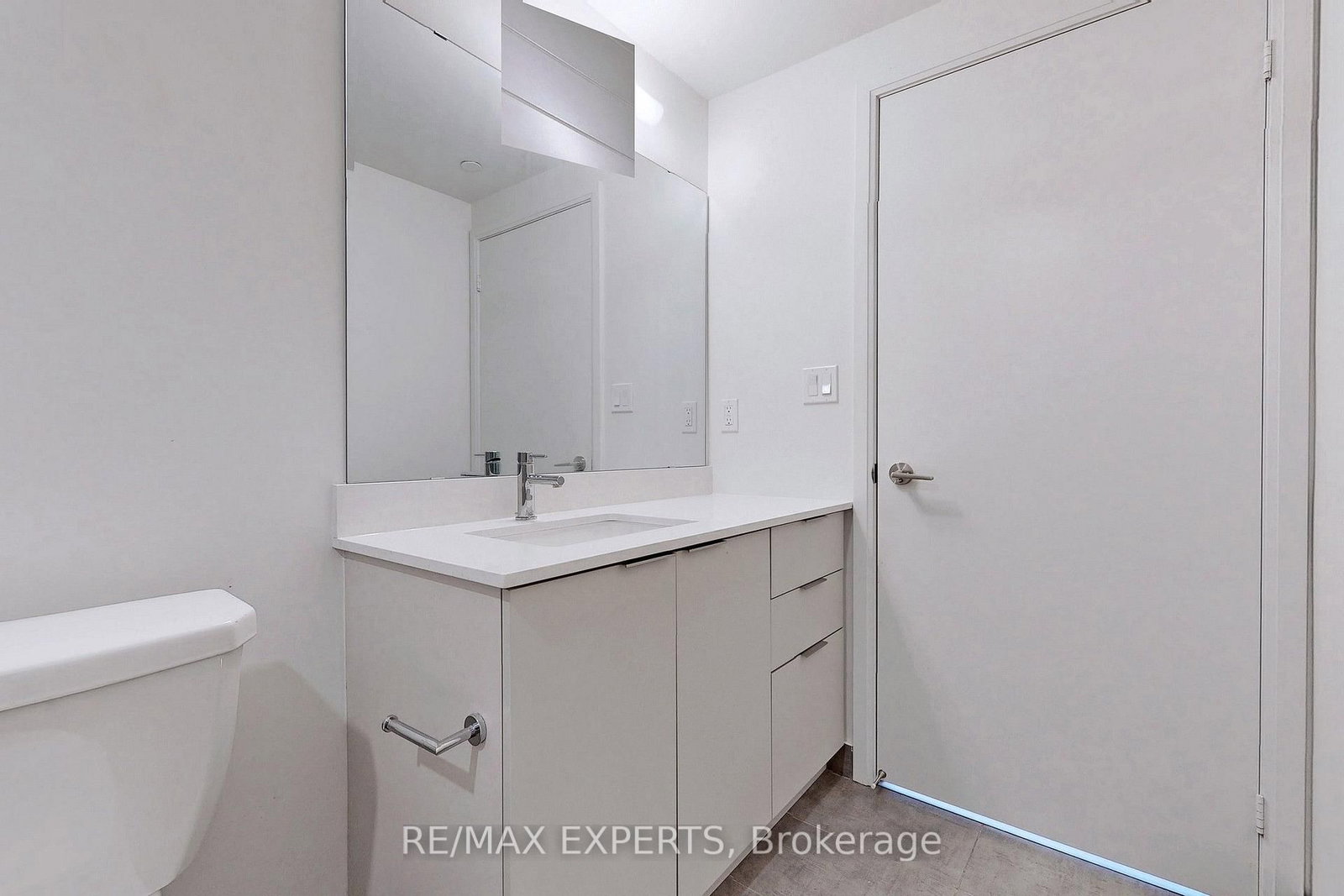 27 Bathurst Street • #1114 • Toronto, ON photo 28