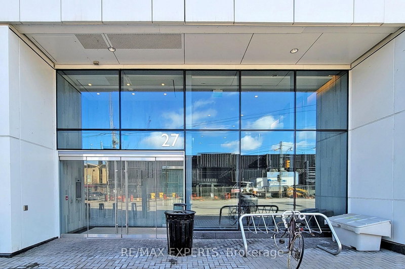 1114 - 27 Bathurst Street