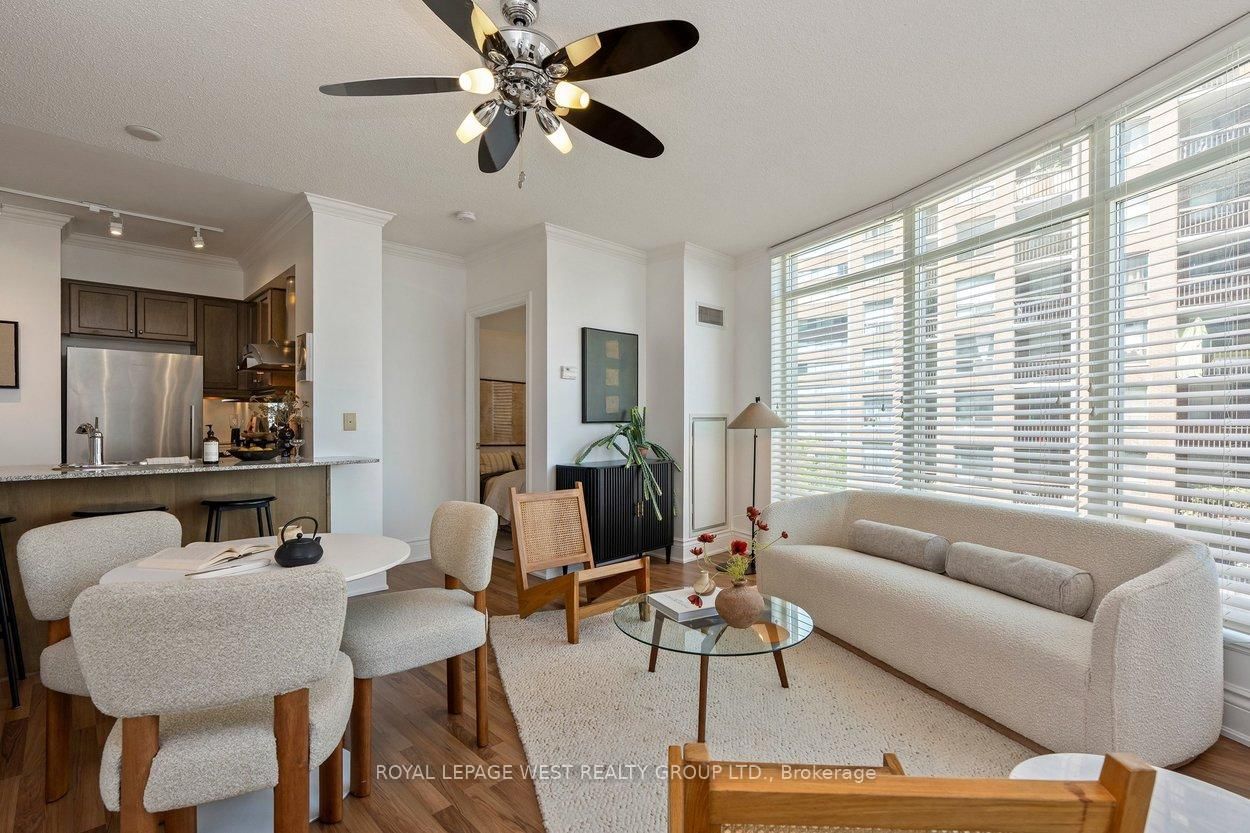 8 Scollard Street • #802 • Toronto, ON photo 15