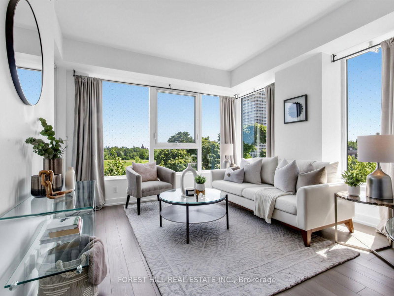 313 - 6 Parkwood Avenue
