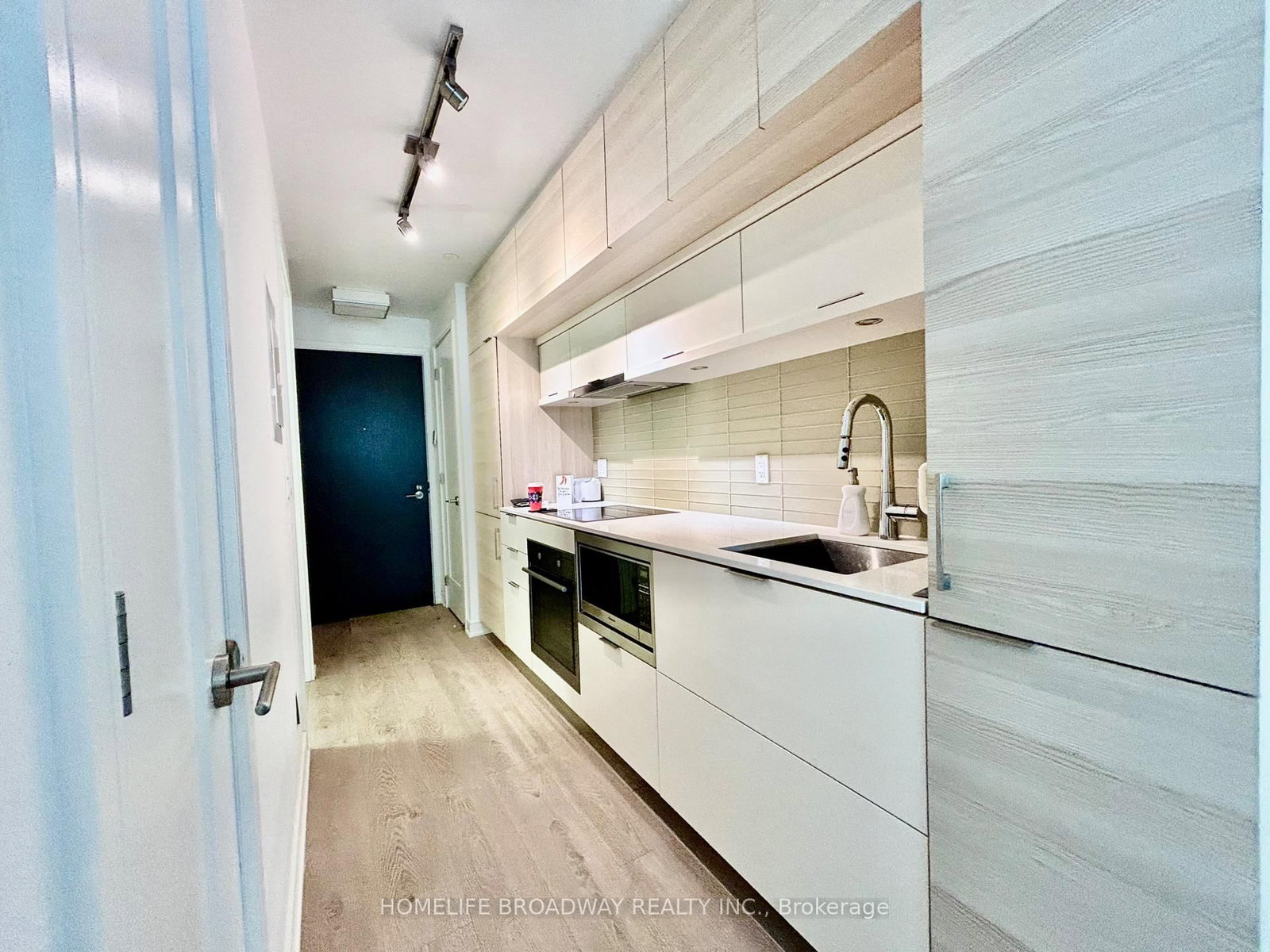 1602-88 Scott Street, Toronto, ON, photo 2
