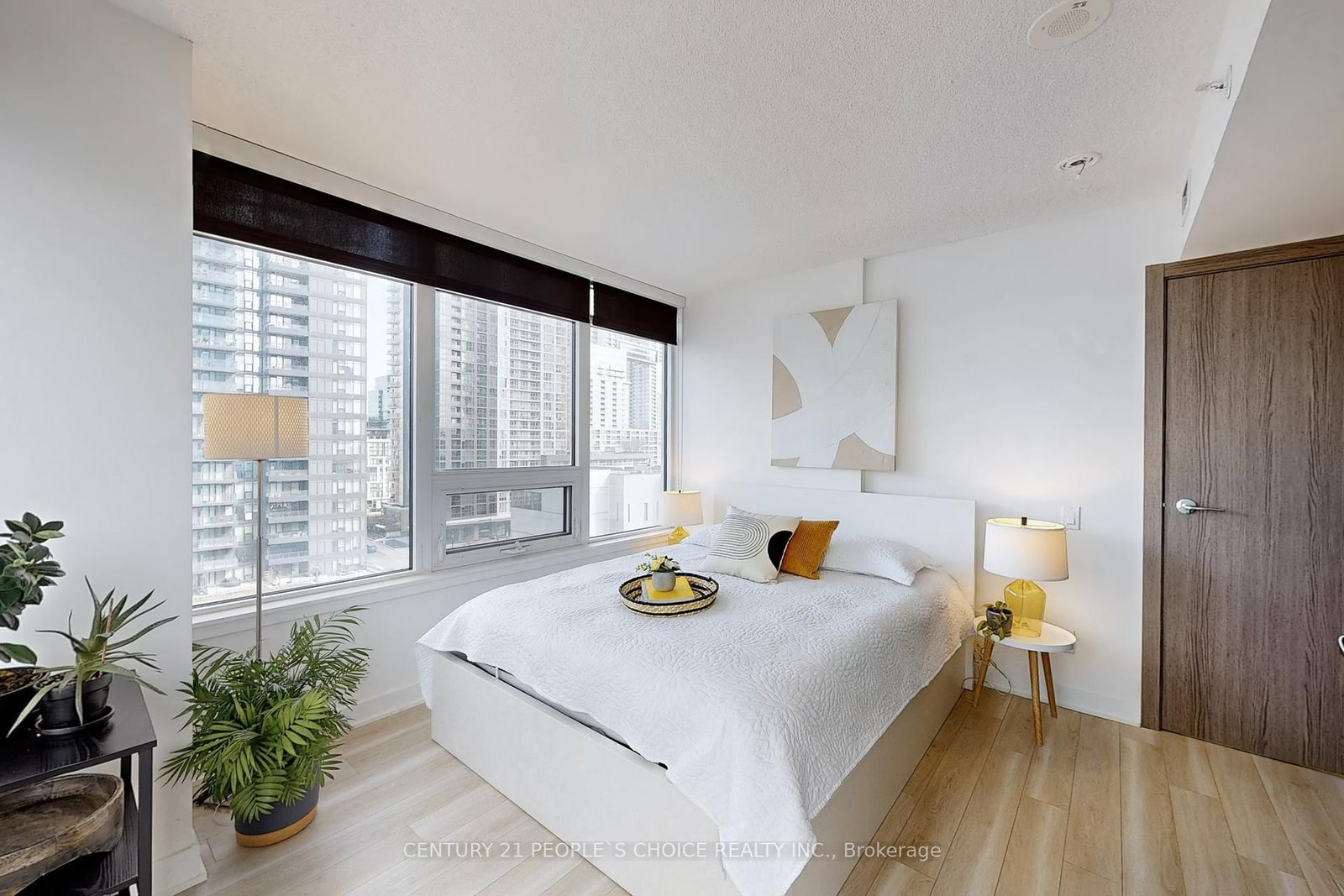 17 N Bathurst Street • #1006 • Toronto, ON photo 16