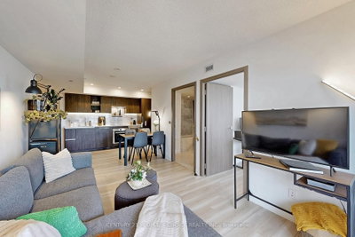 17 N Bathurst Street • #1006 • Toronto, ON
