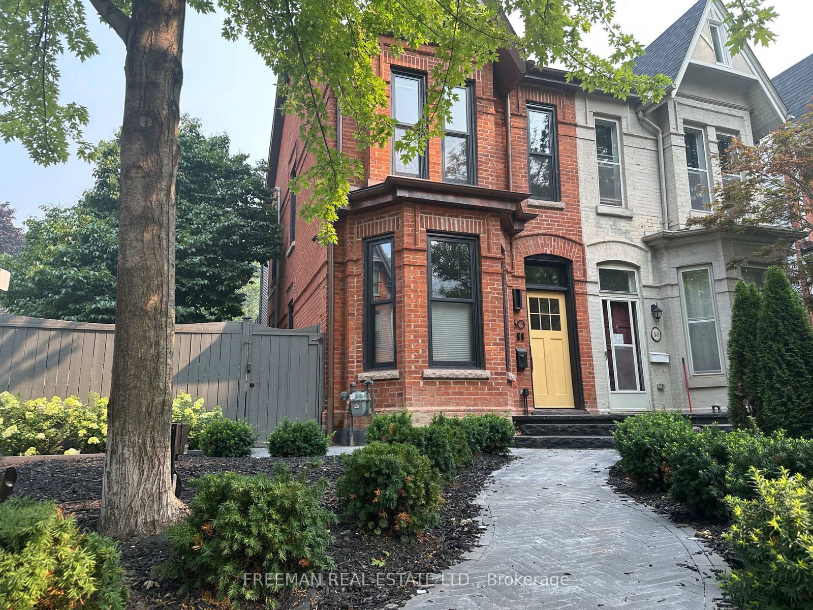 2-50 Russell Street, Toronto, ON, photo 2