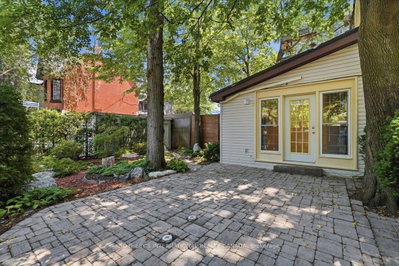 33 Rose Avenue • Toronto, ON