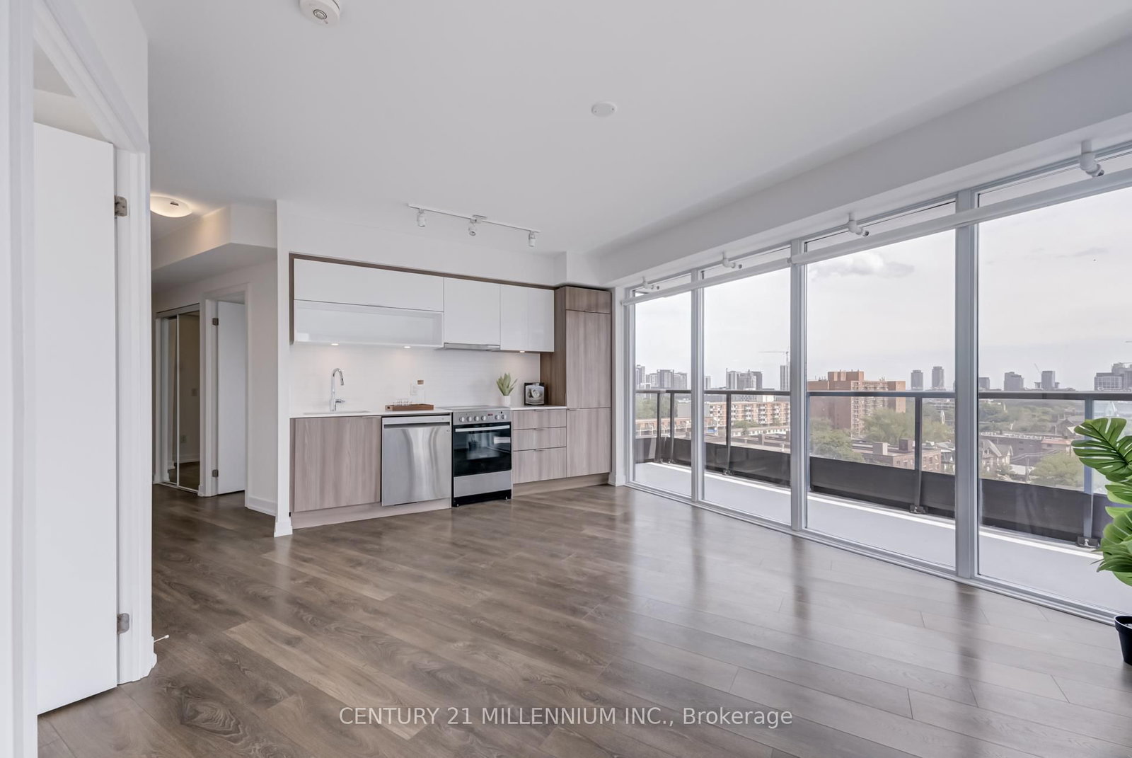708-159 Wellesley Street, Toronto, ON, photo 3