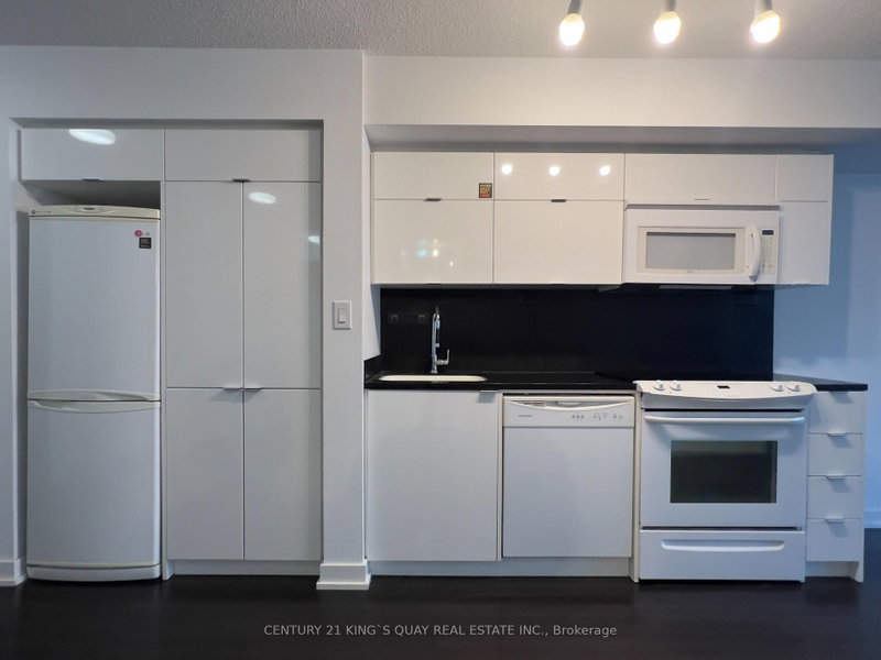 836 - 151 Dan Leckie Way