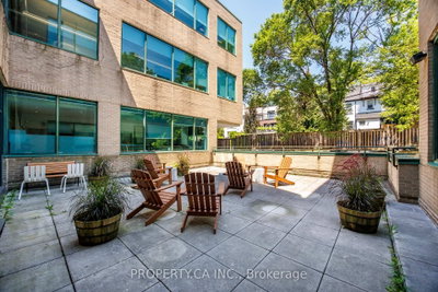Unit 300 — 160 Pears Avenue — photo 6