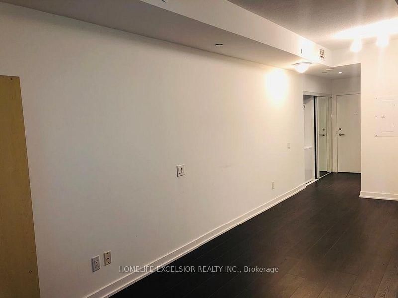 216-72 Esther Shiner Boulevard, Toronto, ON, photo 4