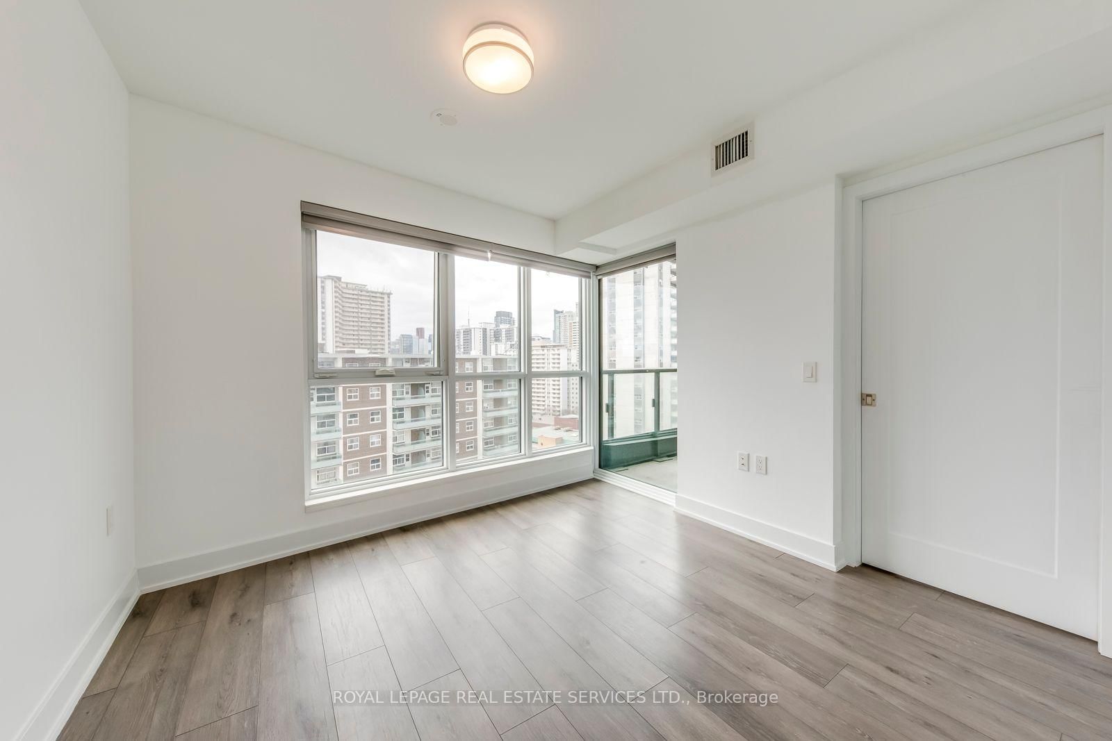 585 Bloor Street E • #1320 • Toronto, ON photo 19
