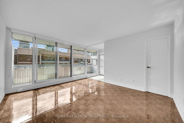 316 - 33 Isabella Street