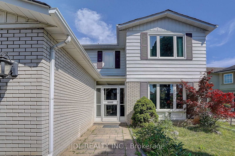 20 Mossgrove Trail