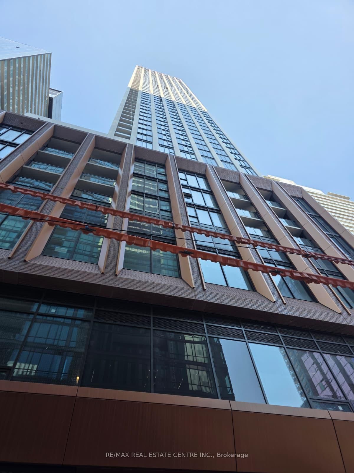 901-400 King Street, Toronto, ON