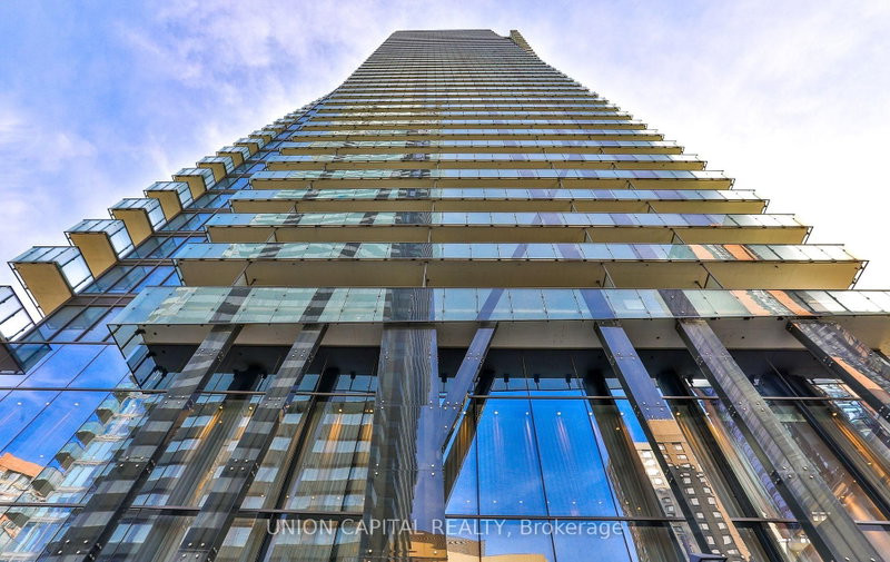 home for lease on 1601-65 St. Mary Street